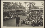 Mission festival, 1937 in Ebo, at that time 'Lower Bakobngwan', with the evangelist Abraham Mba. Four translators were needed, Missionsfest in Ebo 1937, damals 'Unteres Bakobngwan' mit Evangelist 'Abraham Mba'. 4 Übersetzer waren nötig