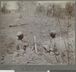 Firing a Stokes mortar, Cabo Delgado, Mozambique, 1918